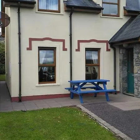 Tranquil Sea View In Holiday home